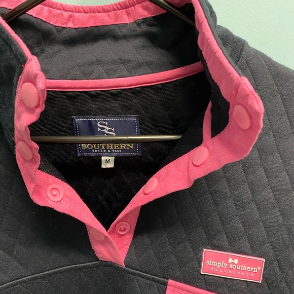 Simple Southern Pullover - Picture 2 of 3